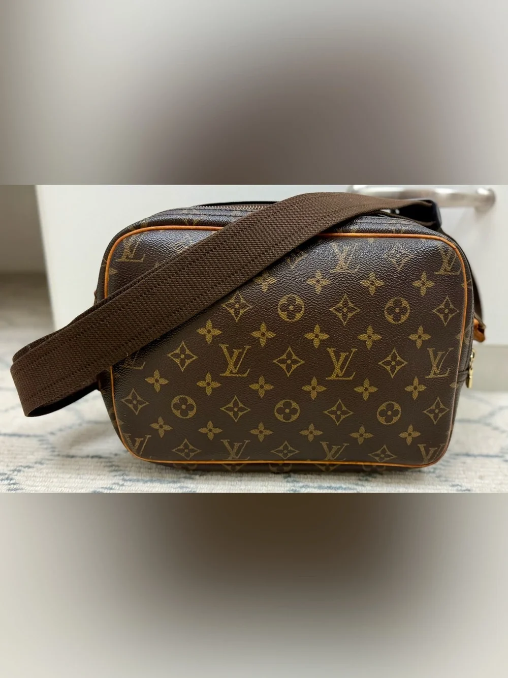 LOUIS VUITTON Vintage Unisex Y2K Brown Monogram Canvas Reporter PM Crossbody